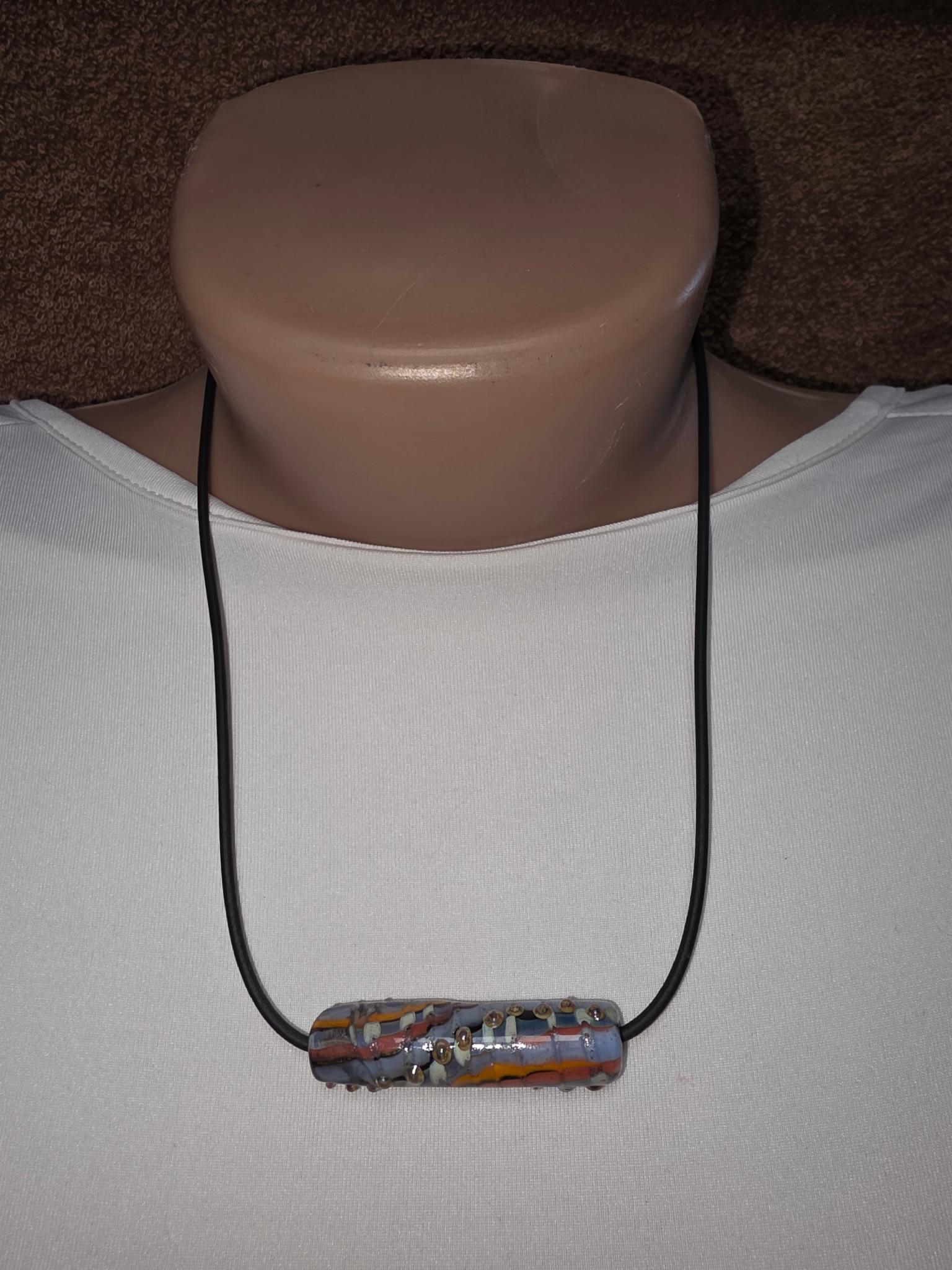 Скляний підвіс ISTA Lampwork на каучуковому шнурі 44-48см, R28